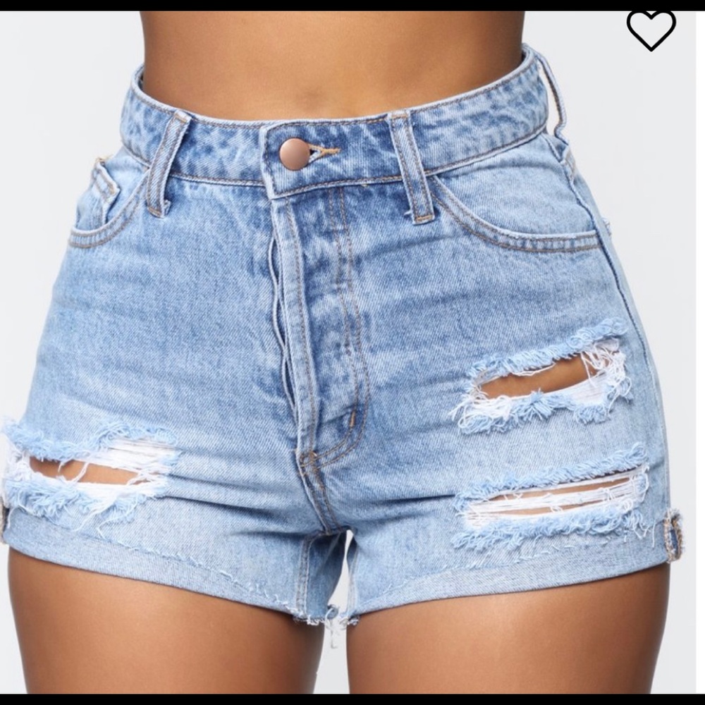 Fashion nova shorts